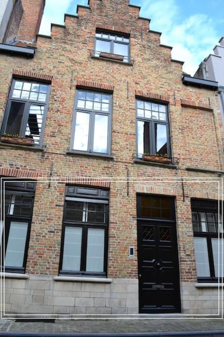 Exclusive Ground Floor Place Near Market Square Bruges