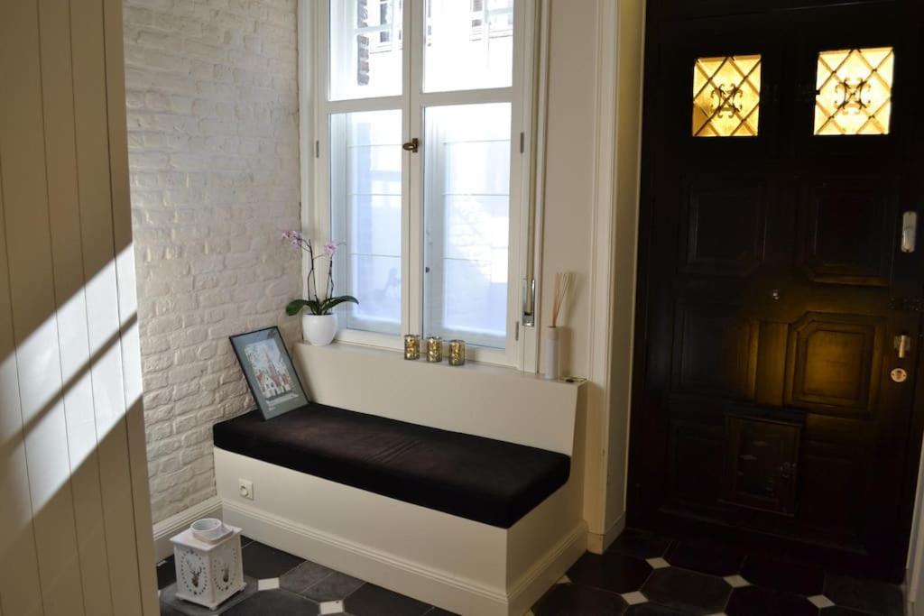 Exclusive Ground Floor Place Near Market Square Appartement Bruges