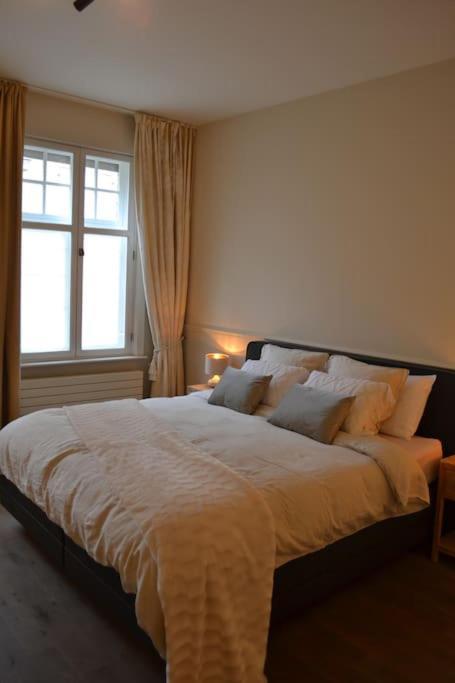 Exclusive Ground Floor Place Near Market Square